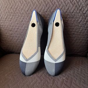 Flexible lightweight feel